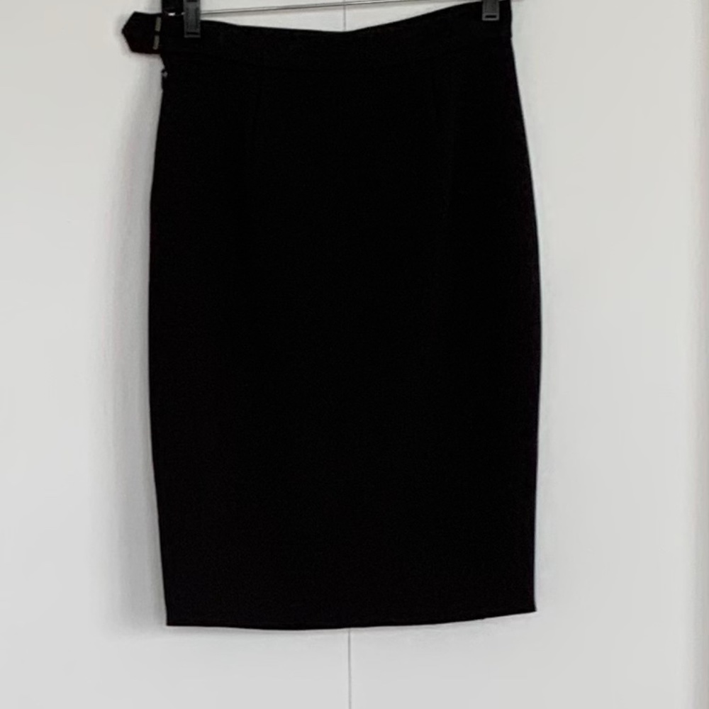 Skirt - Picture 2 of 2